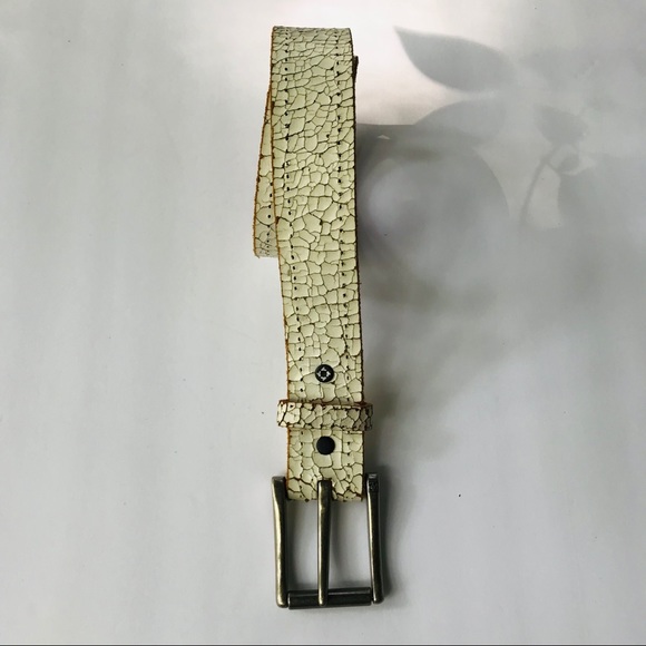Kenneth Cole white distressed leather belt - Picture 8 of 8